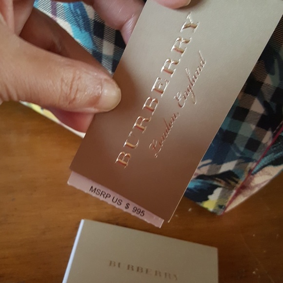 Burberry Canterbury Tote - Picture 7 of 8